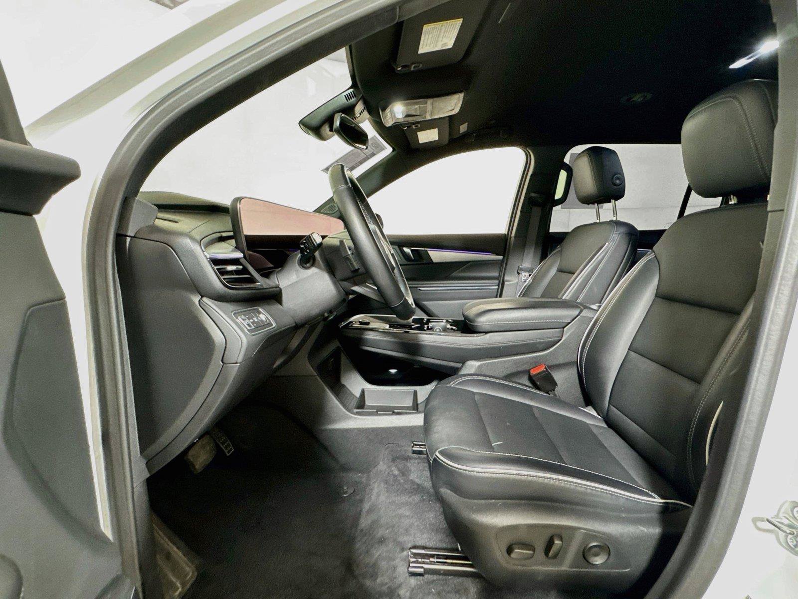 Used 2025 Buick Enclave Preferred FWD image 20