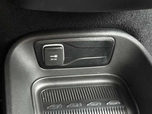 New 2026 Chrysler Pacifica Select w/ S Appearance Package FWD image 21