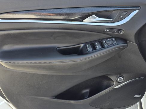 Used 2020 Buick Enclave Avenir w/ Avenir Technology Package image 16