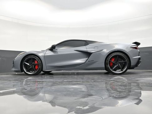 Used 2025 Chevrolet Corvette E-Ray w/ Stealth Interior Trim Package image 21