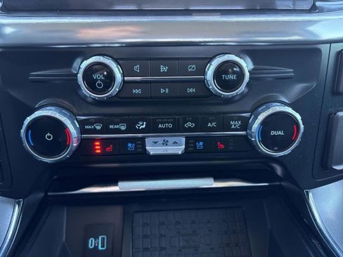 Used 2023 Ford F150 Lariat w/ FX4 Off-Road Package AWD/4WD image 33