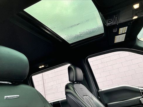 Used 2019 Ford F250 Platinum w/ Platinum Ultimate Package image 21