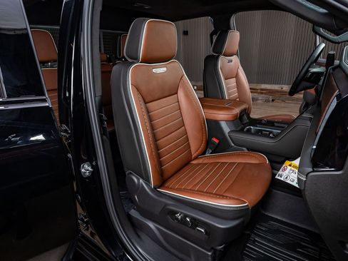 Used 2026 GMC Sierra 3500 Denali Ultimate image 31