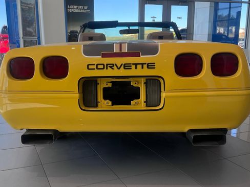 Used 1992 Chevrolet Corvette Convertible image 4