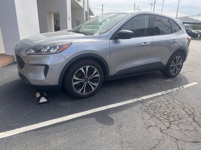 Used 2022 Ford Escape SE w/ SE Sport Appearance Package