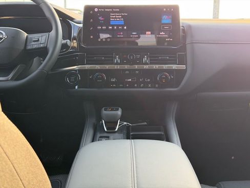 New 2026 Nissan Pathfinder SV image 25