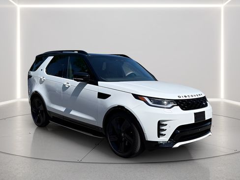 Certified 2025 Land Rover Discovery Dynamic SE AWD/4WD image 7