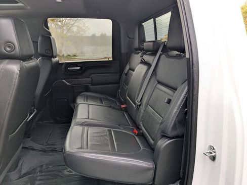 Used 2022 GMC Sierra 3500 Denali AWD/4WD image 18