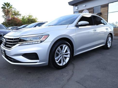Used 2020 Volkswagen Passat 2.0T SE w/ Sunroof Package FWD image 29