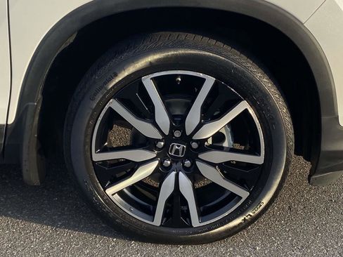 Used 2022 Honda Pilot Touring image 8