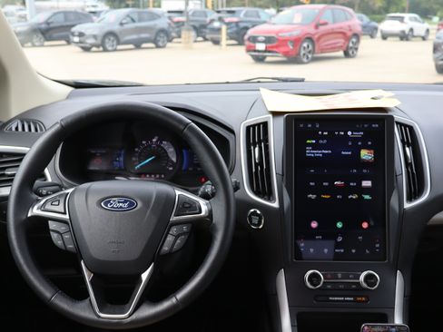Used 2024 Ford Edge SEL w/ Convenience Package AWD/4WD image 13