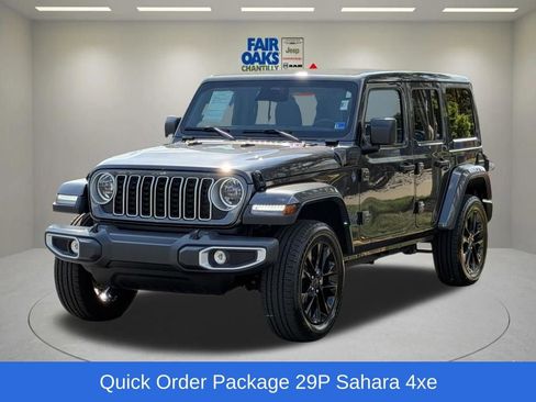 Certified 2025 Jeep Wrangler Unlimited Sahara w/ Safety Group AWD/4WD image 3