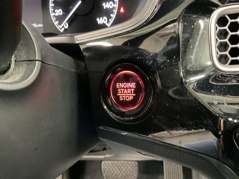 Certified 2022 Honda Civic EX image 32