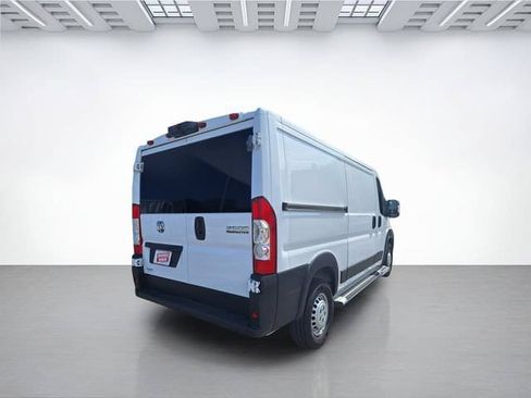 Used 2025 RAM ProMaster 2500 w/ U-Haul Equipment Group FWD image 4