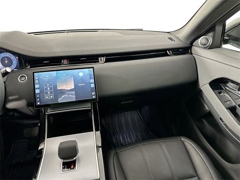 Used 2025 Land Rover Range Rover Evoque S image 28