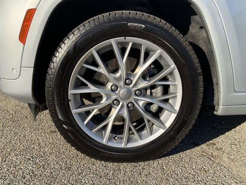 Used 2022 Jeep Grand Cherokee Summit w/ Advanced Protech Group IV image 22