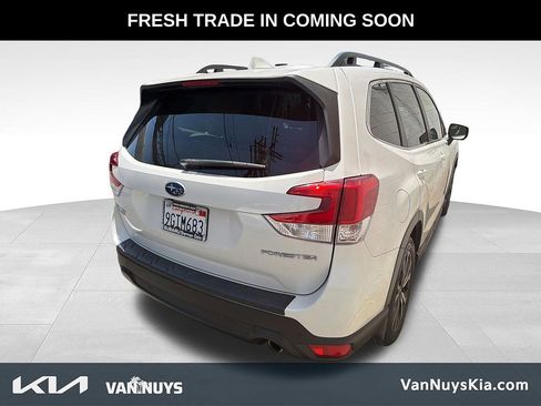 Used 2023 Subaru Forester Limited AWD/4WD image 3