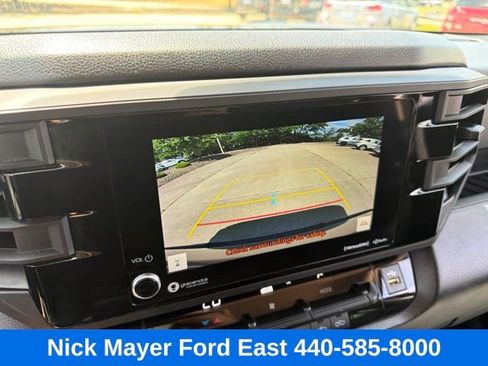 Used 2022 Toyota Tundra SR w/ SR Tow Package RWD image 29