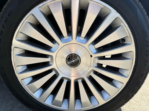 Used 2016 Lincoln Navigator L Reserve image 9