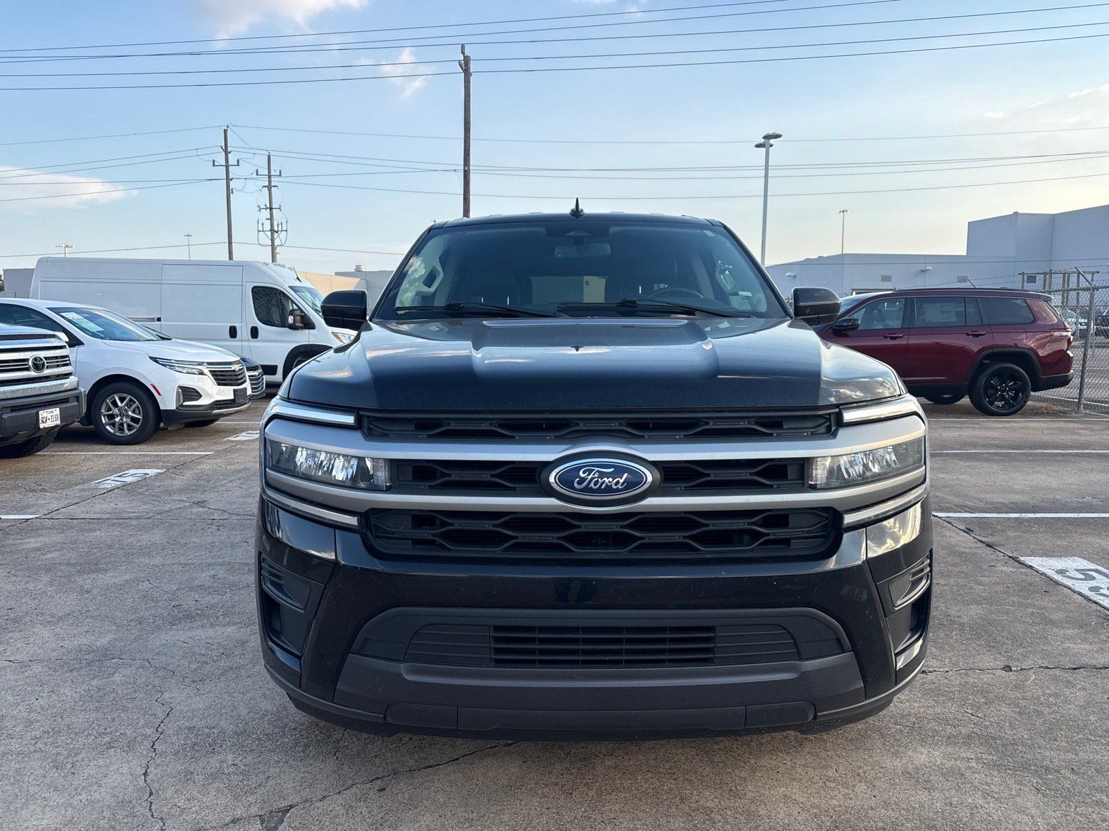 Used 2024 Ford Expedition Max XLT RWD image 2