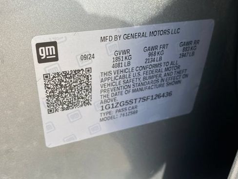 Used 2025 Chevrolet Malibu RS FWD image 23