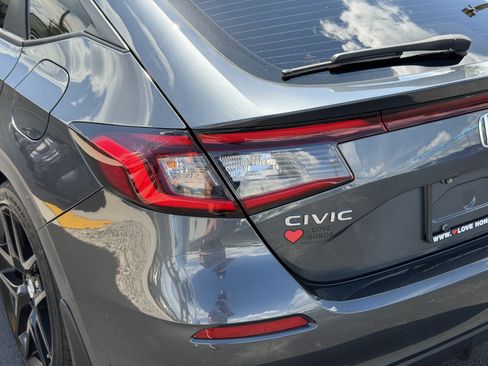 Certified 2025 Honda Civic Sport image 11