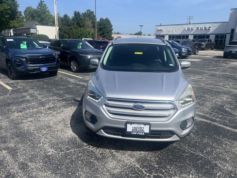 Used 2018 Ford Escape Titanium FWD image 3