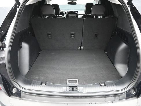 Used 2023 Ford Escape Platinum image 10