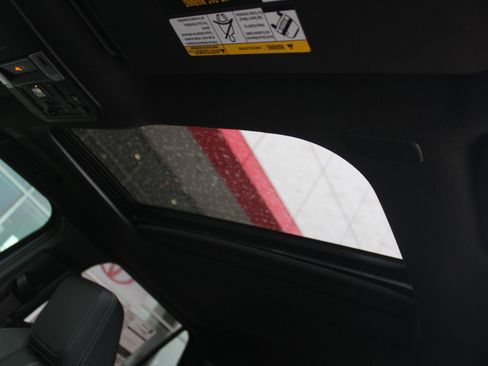 Used 2025 Toyota 4Runner Limited image 25