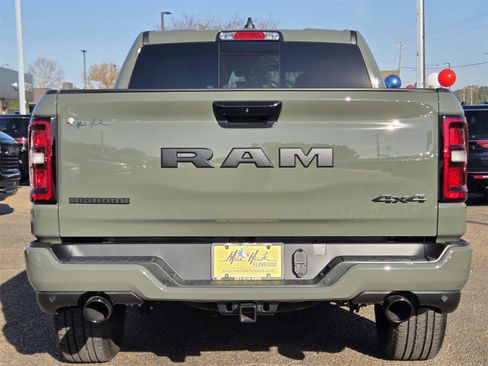 New 2026 RAM 1500 4x4 Crew Cab image 3
