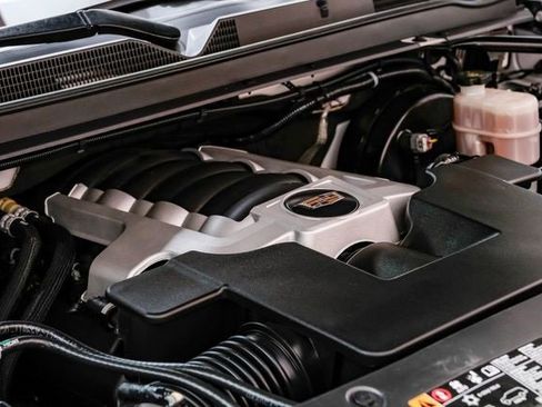 Used 2020 Cadillac Escalade Base image 51