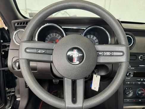 Used 2008 Ford Mustang GT RWD image 15