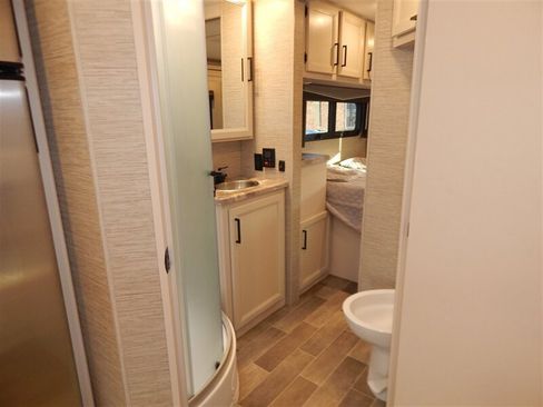 Used 2022 Ford E-450 and Econoline 450 Super Duty w/ Motorhome Prep Package image 48