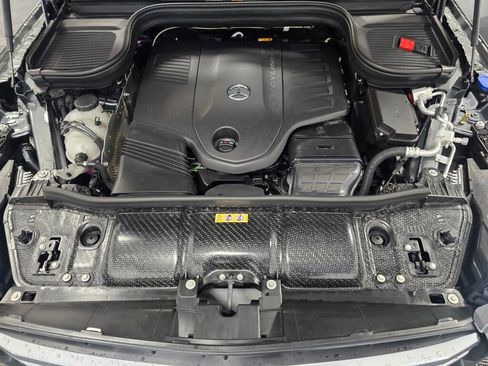 New 2026 Mercedes-Benz GLS 450 4MATIC image 10
