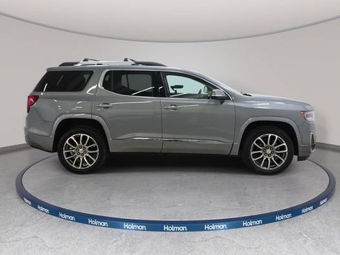 Used 2023 GMC Acadia Denali w/ Denali Technology Package AWD/4WD image 5