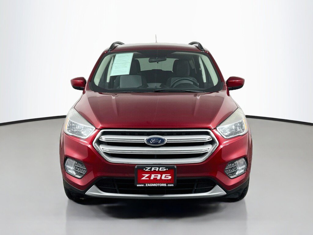 Used 2018 Ford Escape SE w/ SE Sync 3 Package AWD/4WD image 8