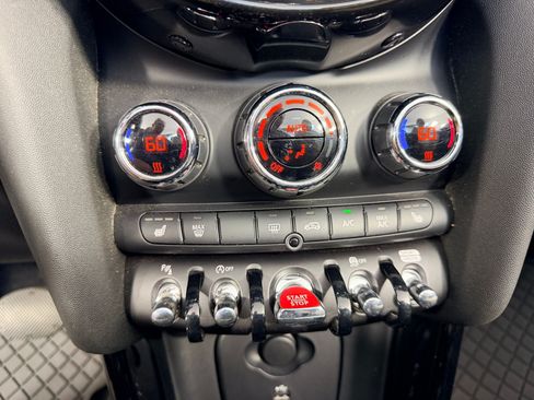 Used 2024 MINI Cooper S w/ MINI Resolute Edition FWD image 17
