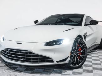 Used 2023 Aston Martin V8 Vantage Coupe RWD video 1
