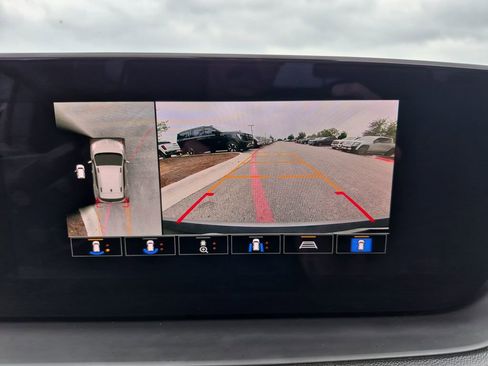 Certified 2026 Buick Encore GX Preferred w/ Advanced Technology Package FWD image 27