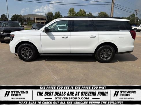 Used 2025 Ford Expedition Max Active AWD/4WD image 9