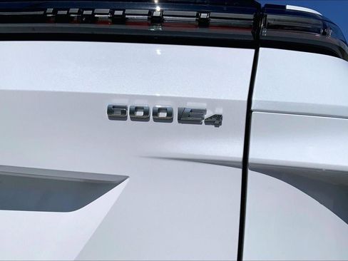 Certified 2026 Cadillac Lyriq Premium Luxury w/ LPO, Floor Liner Package AWD/4WD image 8