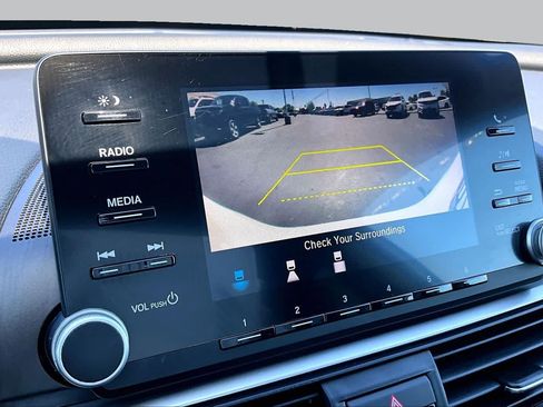 Used 2020 Honda Accord Hybrid image 24