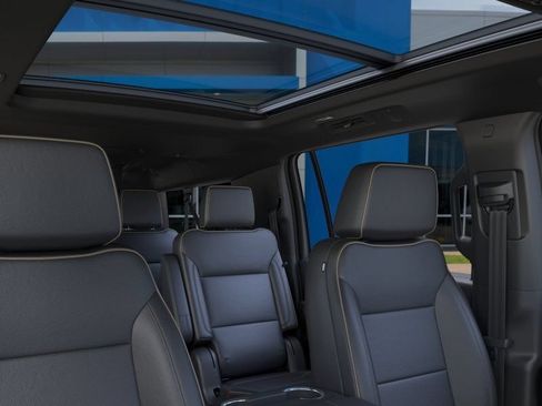 New 2026 Chevrolet Suburban Premier w/ Sun And Tow Package AWD/4WD image 24