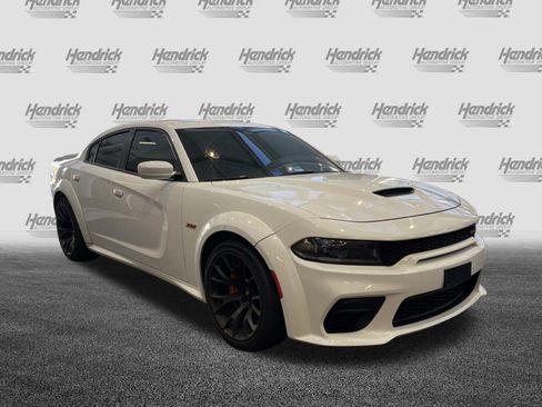Used 2022 Dodge Charger Scat Pack RWD image 2
