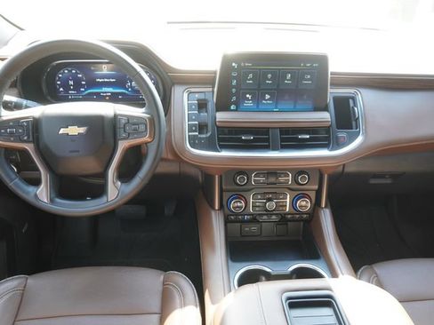 Used 2023 Chevrolet Tahoe High Country RWD image 16