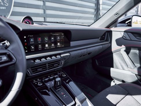 Used 2026 Porsche 911 Carrera GTS w/ Premium Package image 54