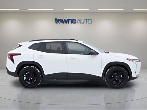 Used 2024 Chevrolet Trax ACTIV w/ Driver Confidence Package FWD image 6
