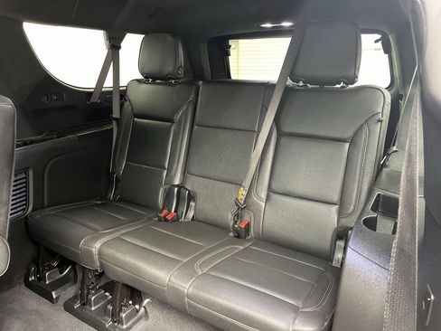 Certified 2025 Chevrolet Suburban High Country w/ Sun And Tow Package AWD/4WD image 17
