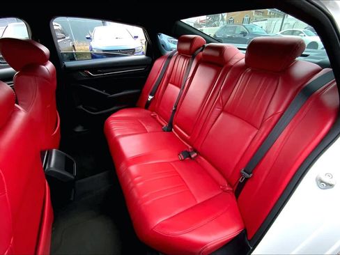 Used 2018 Honda Accord Sport image 20