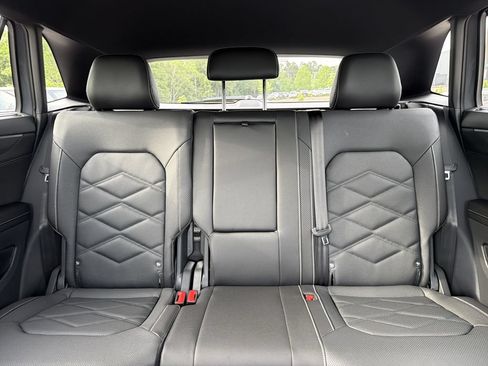 New 2026 Volkswagen Atlas Cross Sport SE FWD image 29
